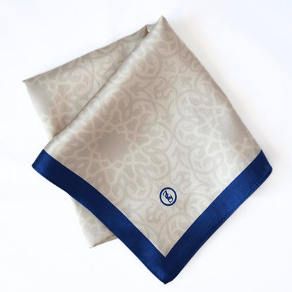 Tuch Seidensatin ORNAMENTAL GRACE 65/65 blau/perlweiß - ZESA-SILK