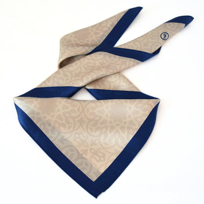 Tuch Seidensatin ORNAMENTAL GRACE 65/65 blau/perlweiß - ZESA-SILK